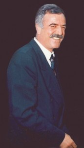 OMUZLARIMDA  ÖLÜM 